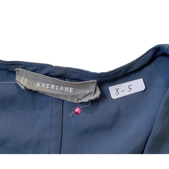 Everlane Blue V-Neck Shirt Women Size 8 | 8-4 - Picture 3 of 6